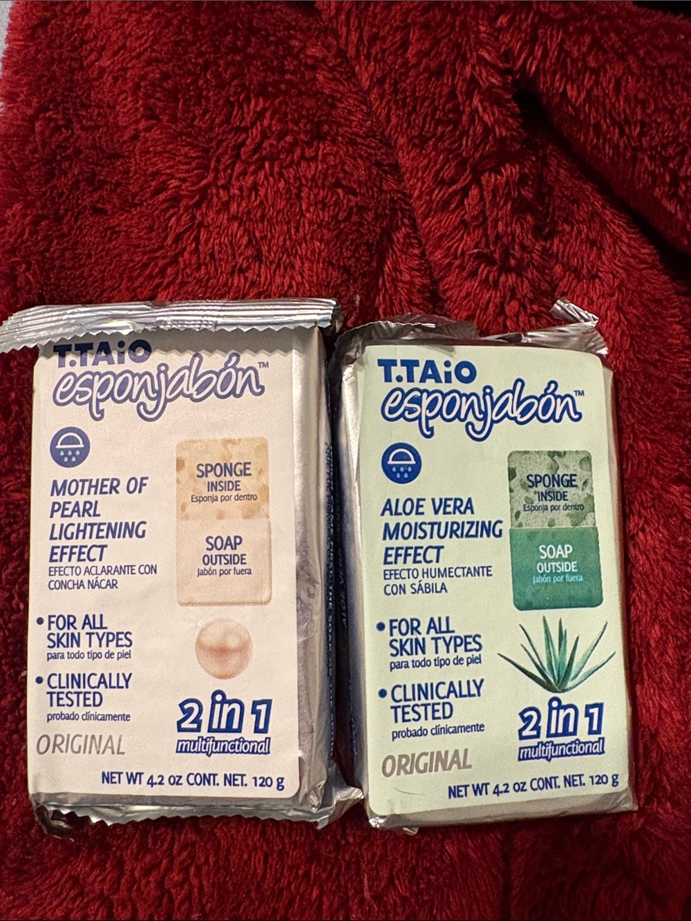 2-in-1 Aloe Vera Moisturizing Soap and Mother of Pearl Lightening Effect